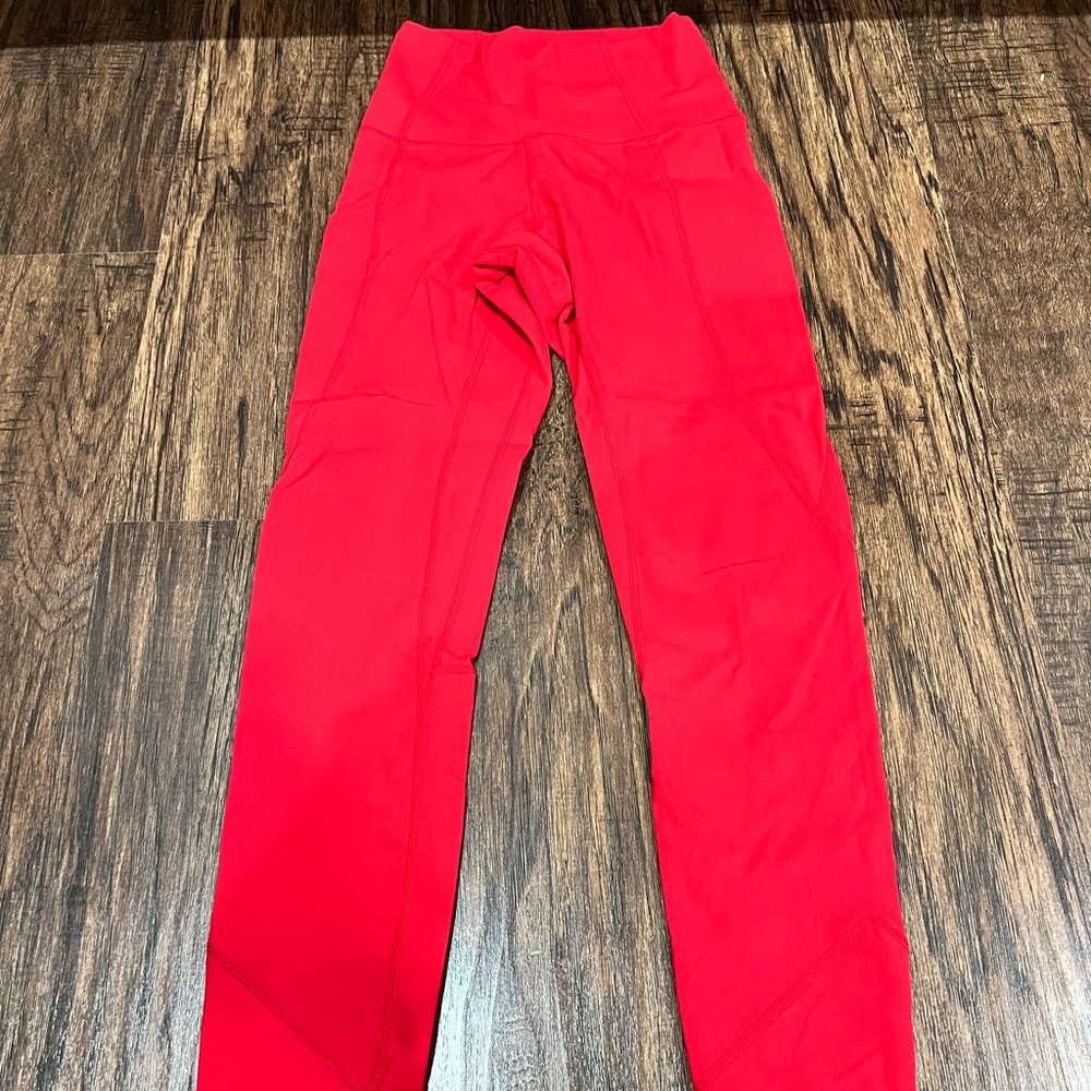 True Red Leggings Like New 24” Inseam Side Pocket
